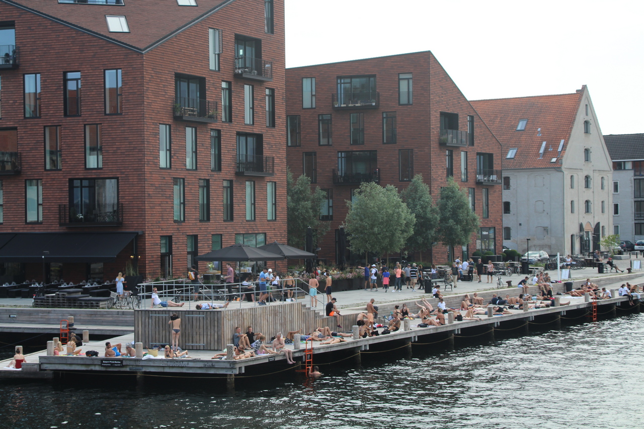 Christianshavn es uno de los barrios más de moda y un imprescindible que ver en Copenhague en un fin de semana.