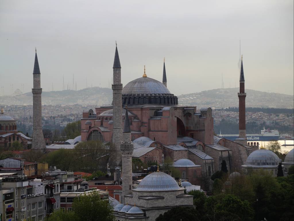 En tu viaje por Turquía en 7 días no puede faltar la visita a Santa Sofía.