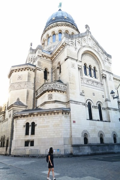 La Basílica de San Martín de Tours es otro de los sitios más recomendables en esta ciudad francesa.
