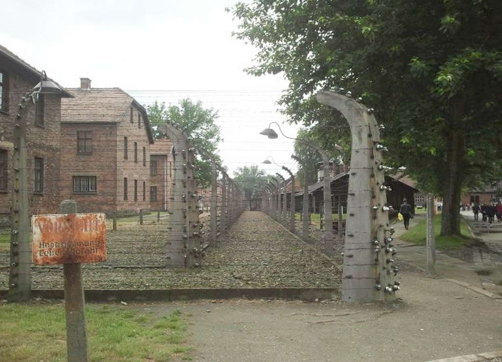 Si tienes más de un día en Cracovia, no te vayas sin visitar el campo de concentración de Auschwitz.