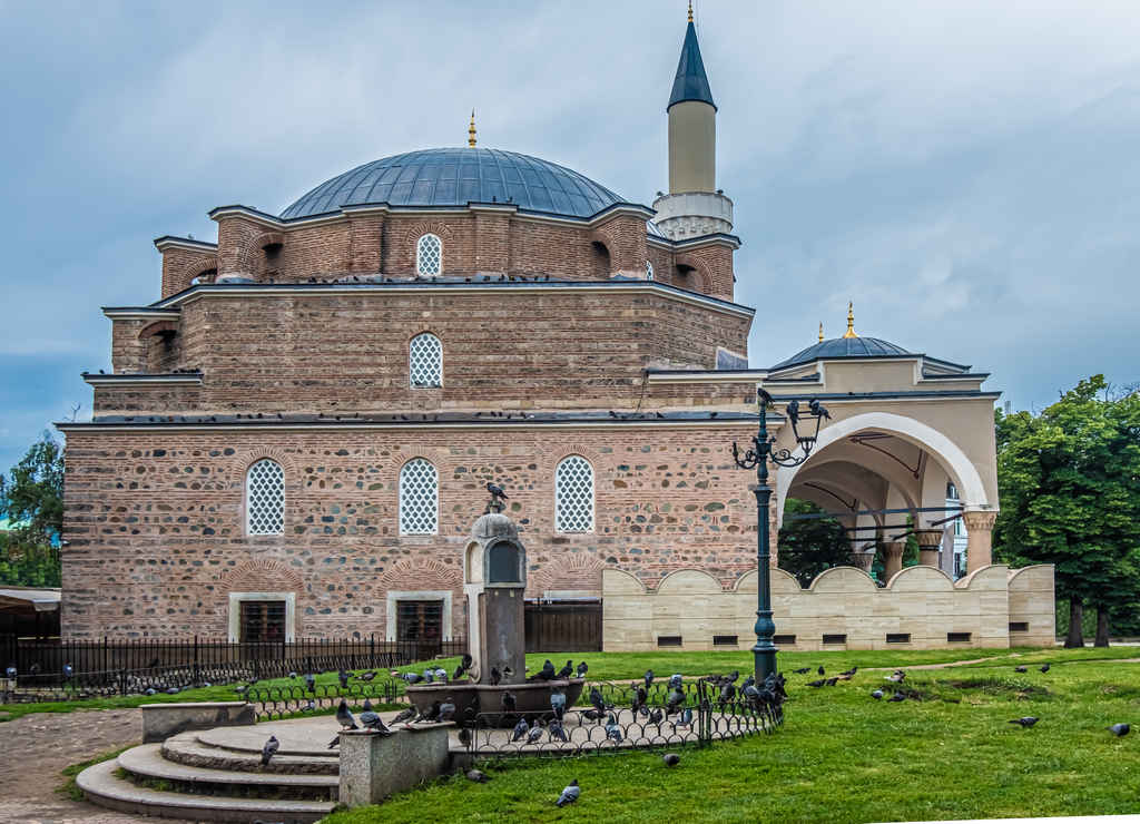 La Mezquita Banya Bashi es una de las más antiguas de Europa.