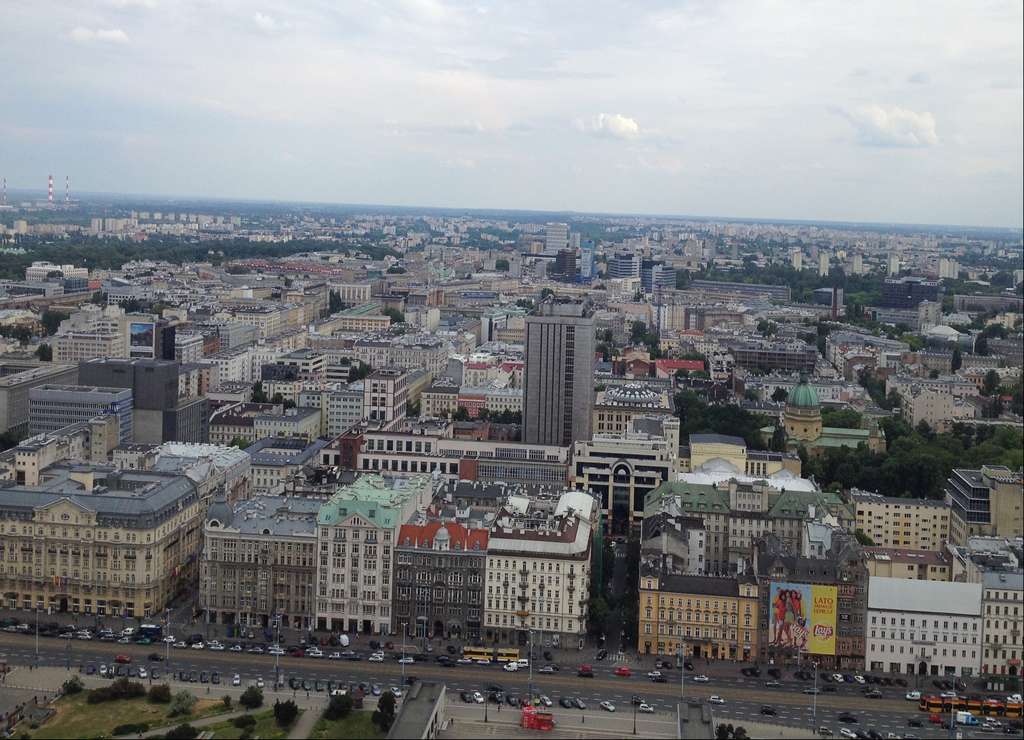 Vistas desde la planta 30 del Palacio de la Cultura y las Ciencias en Varsovia.
