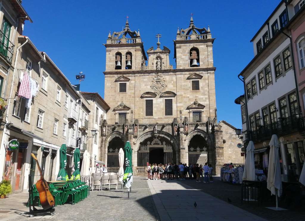La Catedral de Braga tiene el privilegio de ser la primera catedral del país.