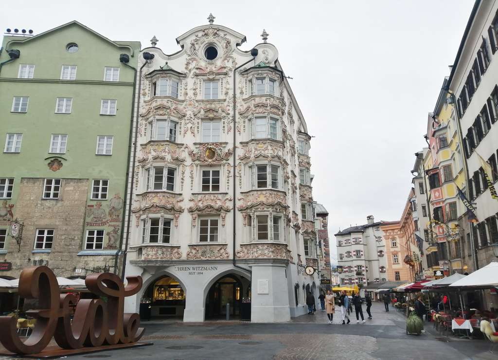 El centro histórico de Innsbruck tiene un tamaño muy manejable para recorrerlo a pie.