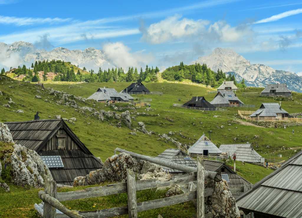 Un plan original que hacer cerca de Liubliana es conocer el pueblo de pastores de Velika Planina.