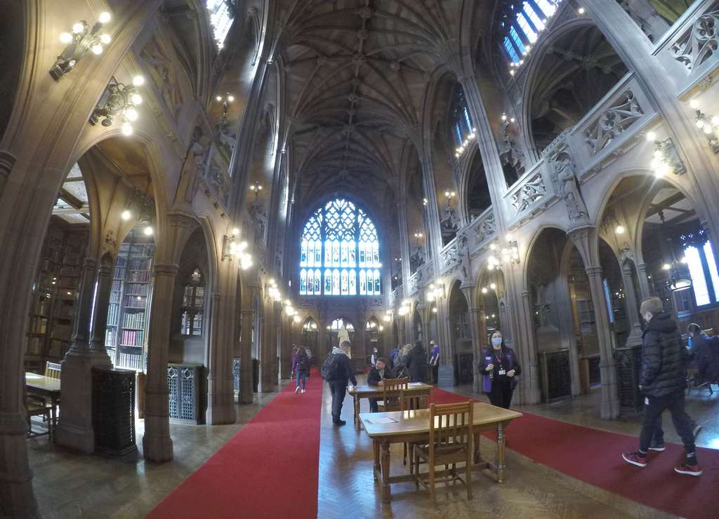 John Rylands Library es la biblioteca más espectacular que ver en Manchester en dos días.