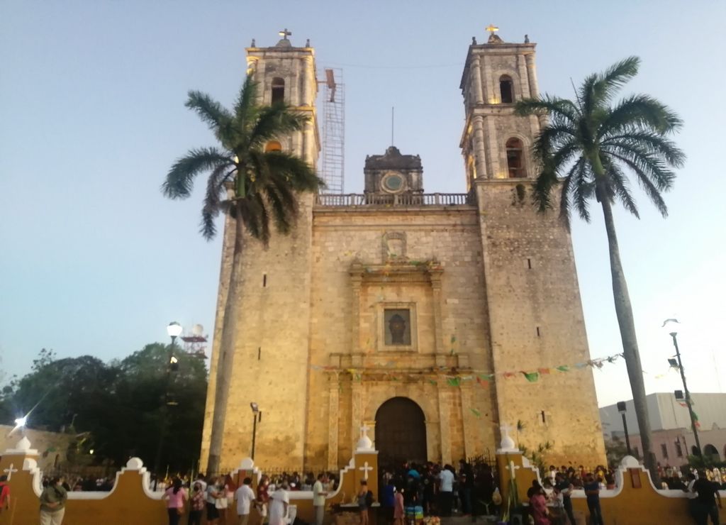 La Iglesia de San Servacio es uno de los templos más bonitos que ver en Valladolid, Yucatán.