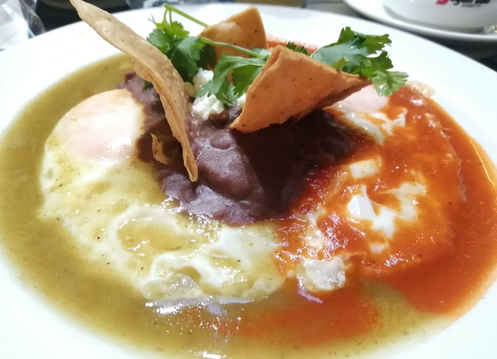 Los huevos divorciados son uno de mis platos mexicanos favoritos.