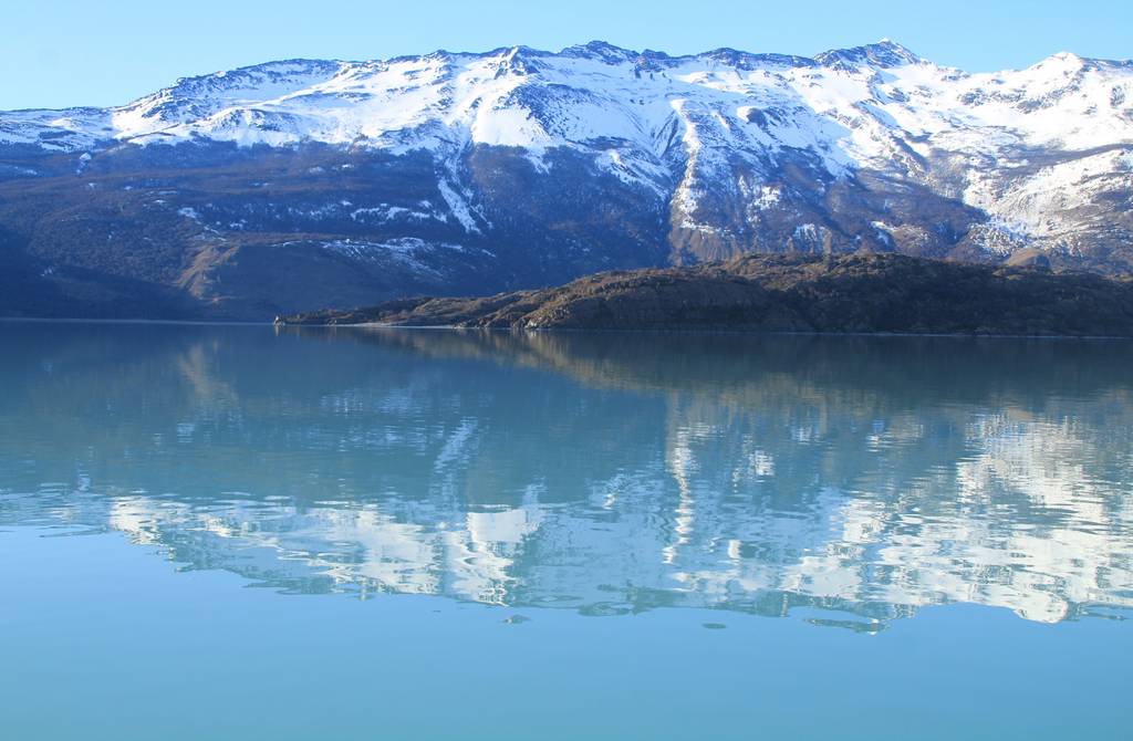 El Lago Argentino es uno de los lagos más profundos del mundo.