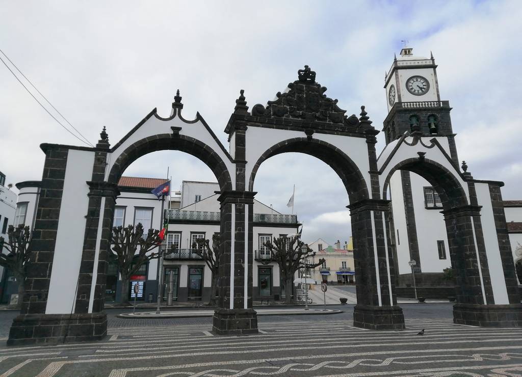 Ponta Delgada es una de mis zonas preferidas donde alojarse en São Miguel, Azores.