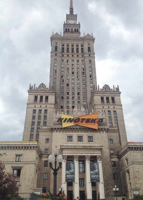 El Palacio de la Cultura y la Ciencia es uno de los edificios más emblemáticos de Varsovia.