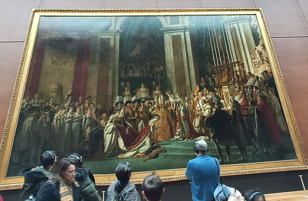 La coronación de Napoleón es una de las obras más importantes del Museo del Louvre.