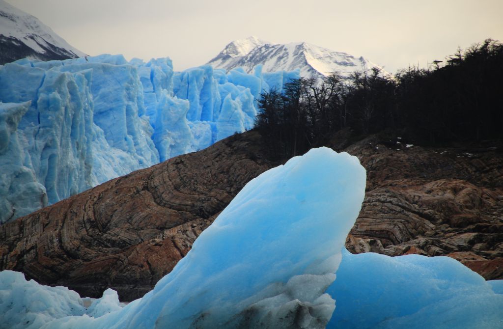 La navegación por el Parque Nacional Los Glaciares es una de las experiencias que vas a recordar toda la vida.