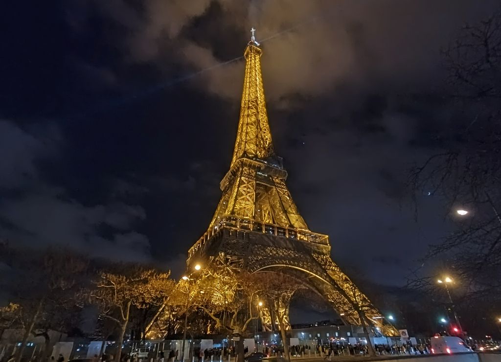 Enseguida te cuento dónde comprar las entradas a la Torre Eiffel y varios consejos que te pueden venir bien.