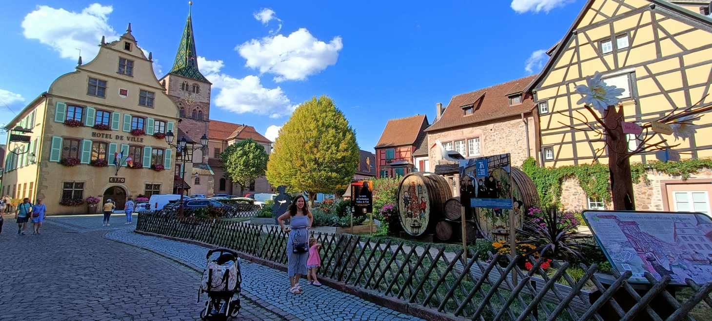 La Place de l'Église es una de las plazas más bonitas que ver en Turckheim.