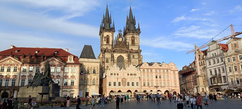 Viaje por Praga en familia por el centro histórico.
