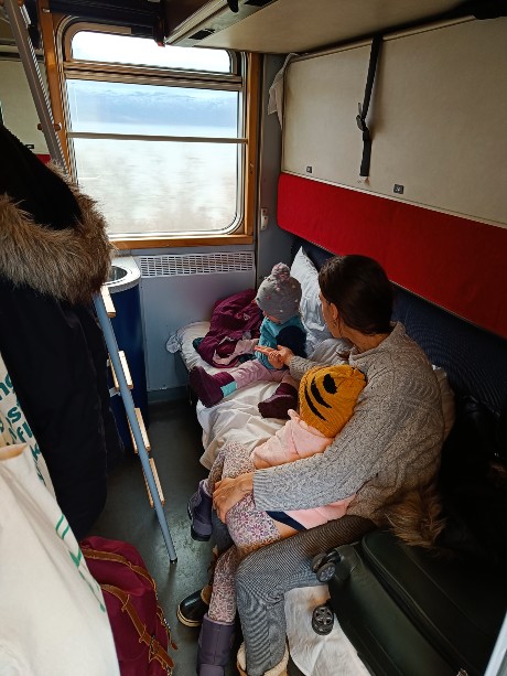 Compartimento del tren nocturno de Estocolmo a Abisko en la Laponia sueca.