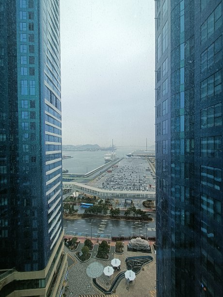 Vistas desde un alojamiento en Busan Station.