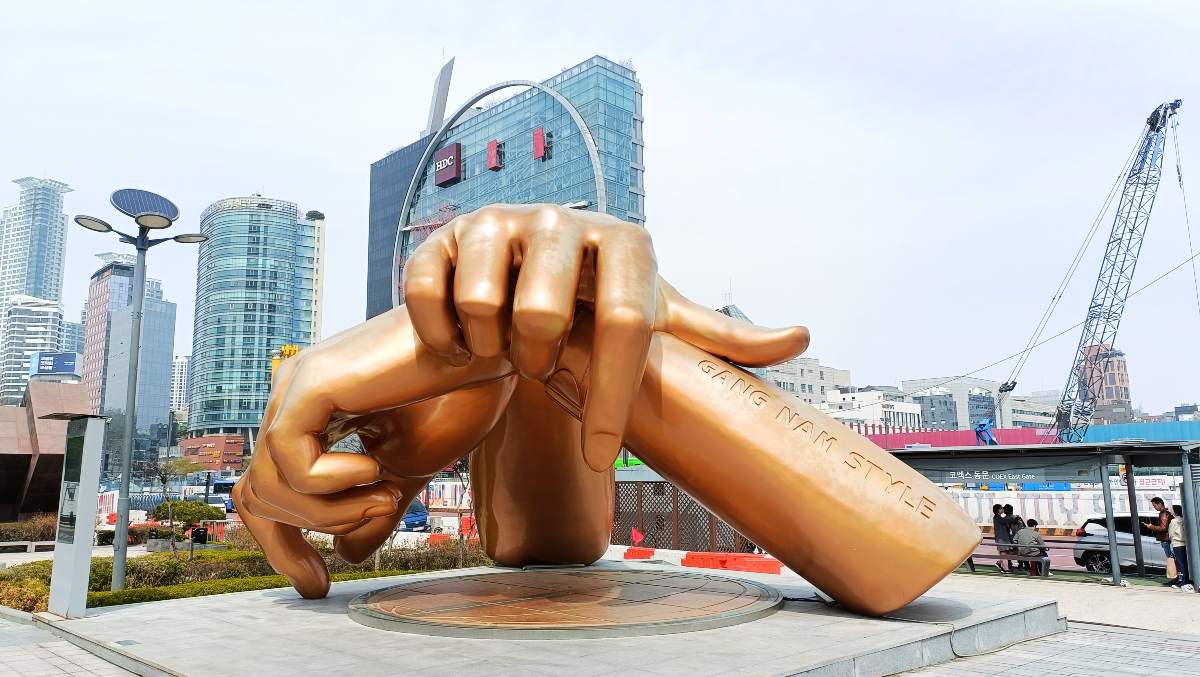 Estatua de Gangnam Style en Seúl.