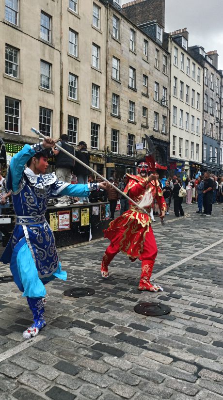 Espectáculo callejero del Fringe Festival de Edimburgo.