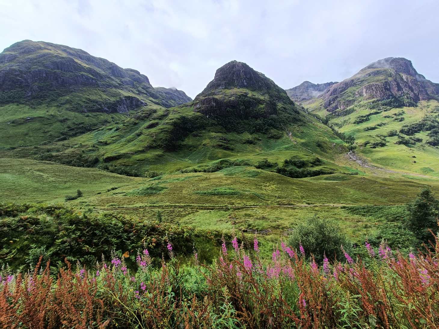 Three Sisters de Glencoe, uno de los lugares que ver en Escocia con niños.